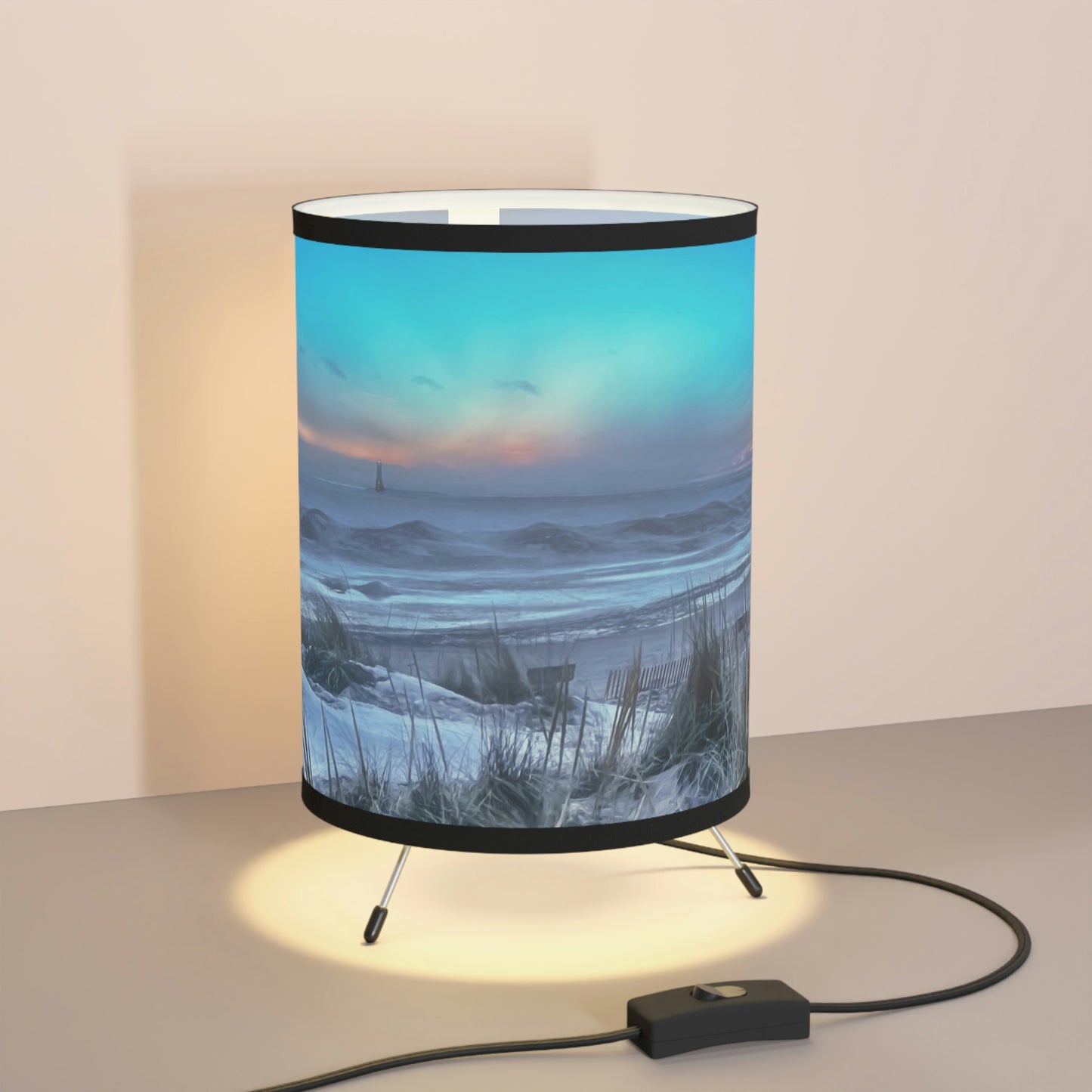 Frankfort Freeze Tripod Art Lamp