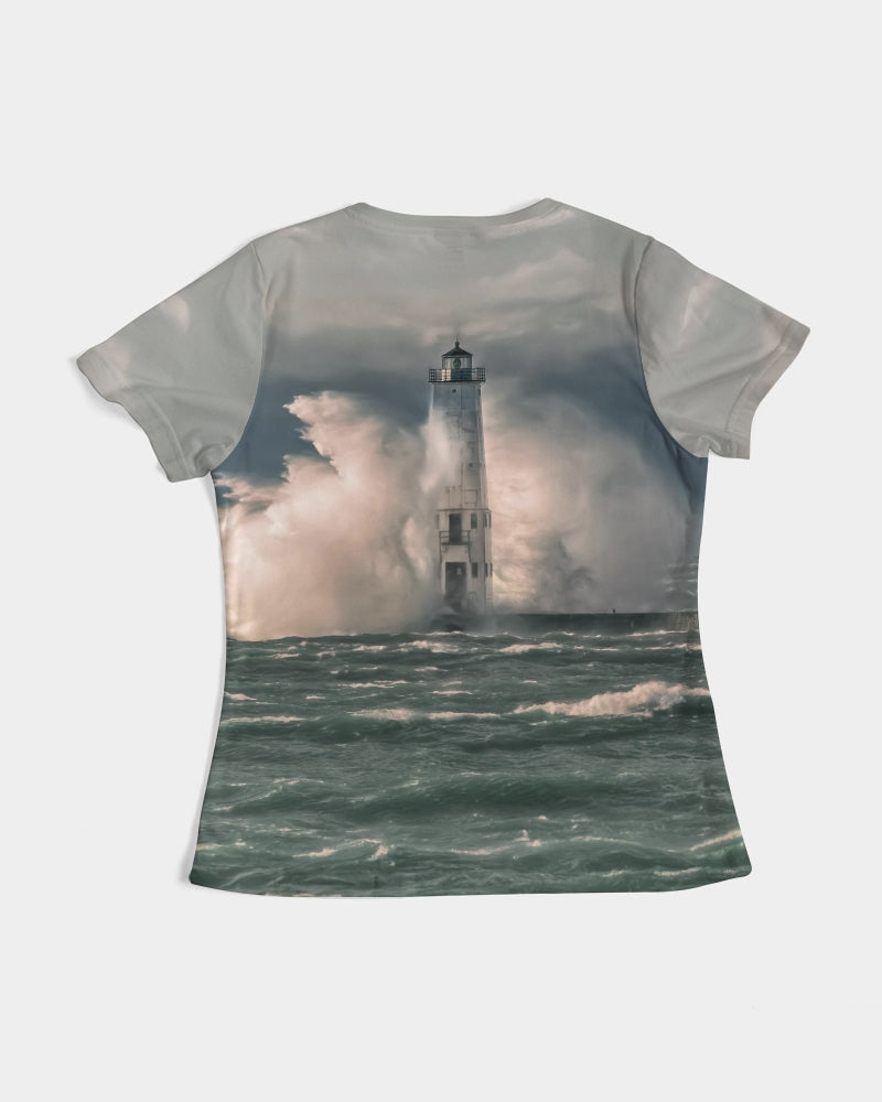 Frankfort Lighthouse with Hotel Frankfort Women's Tee